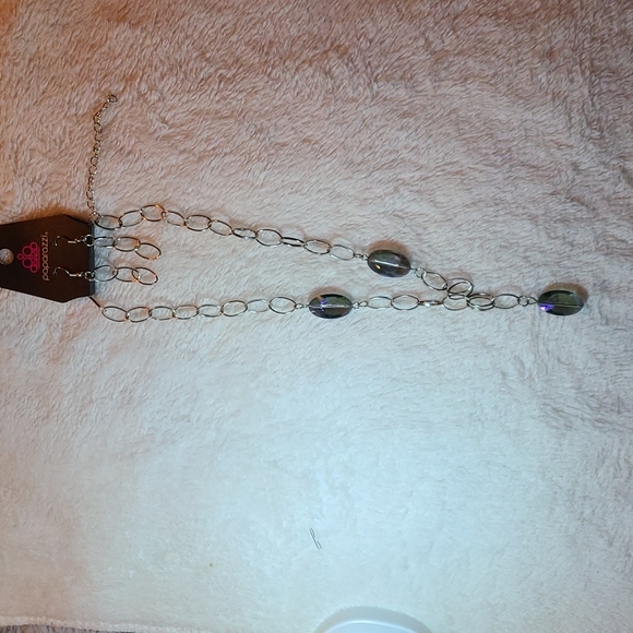 Neckless - Picture 4 of 4